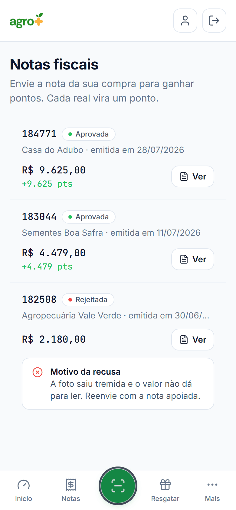 A tela de notas do produtor, com o dedo sobre o botão redondo no meio da barra de baixo.